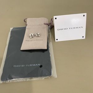 ⚡️FLASH SALE⚡️ David Yurman Diamond Stud Earrings